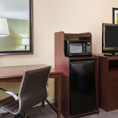 Hampton Inn Raleigh Cary Ngoại thất bức ảnh
