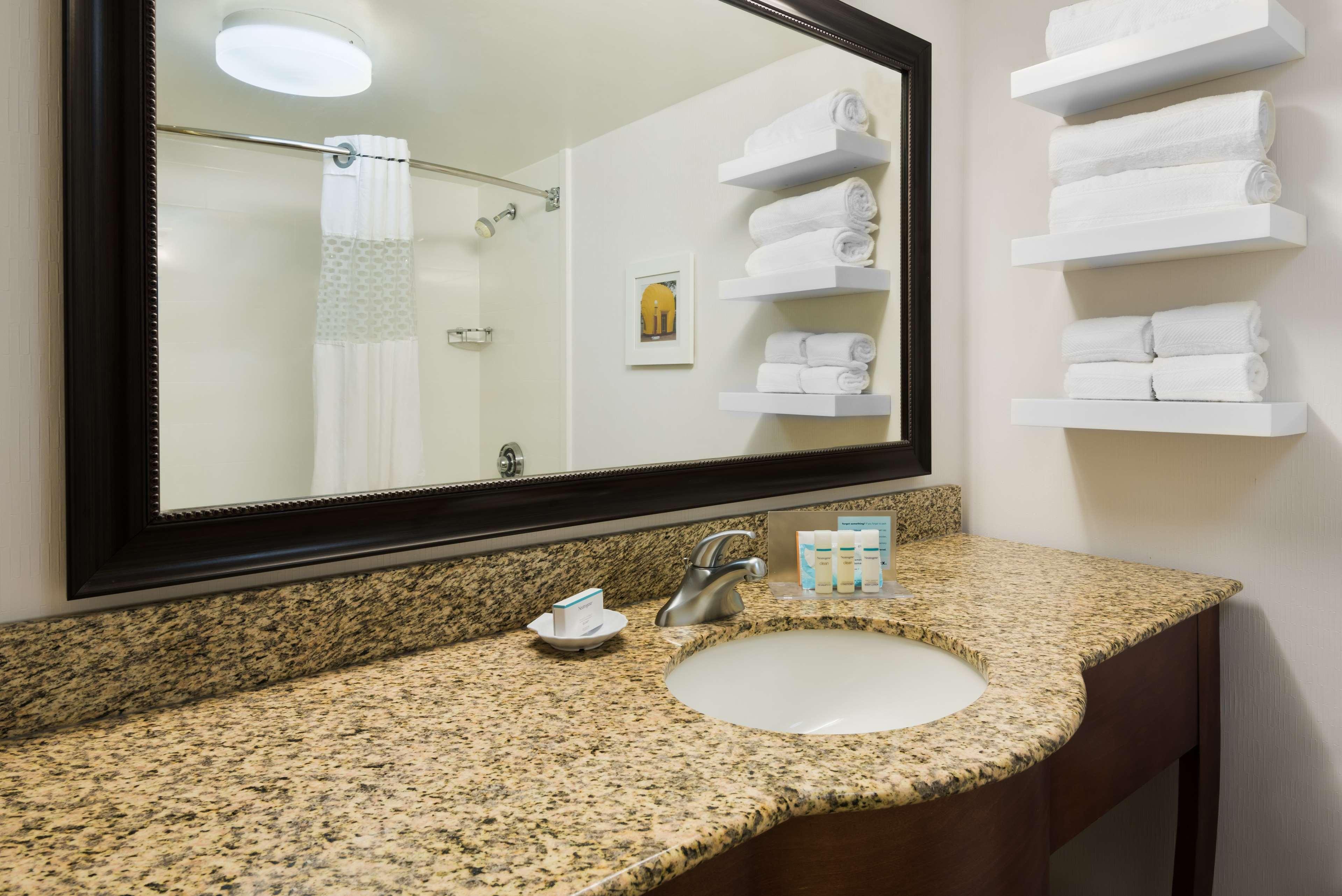 Hampton Inn Raleigh Cary Ngoại thất bức ảnh