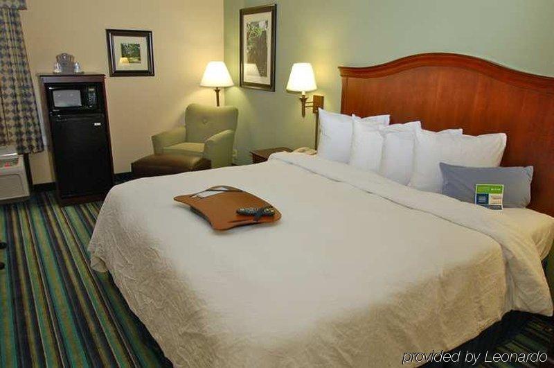 Hampton Inn Raleigh Cary Phòng bức ảnh