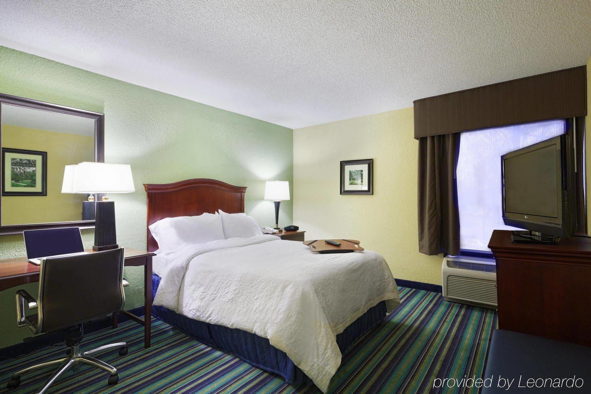 Hampton Inn Raleigh Cary Ngoại thất bức ảnh