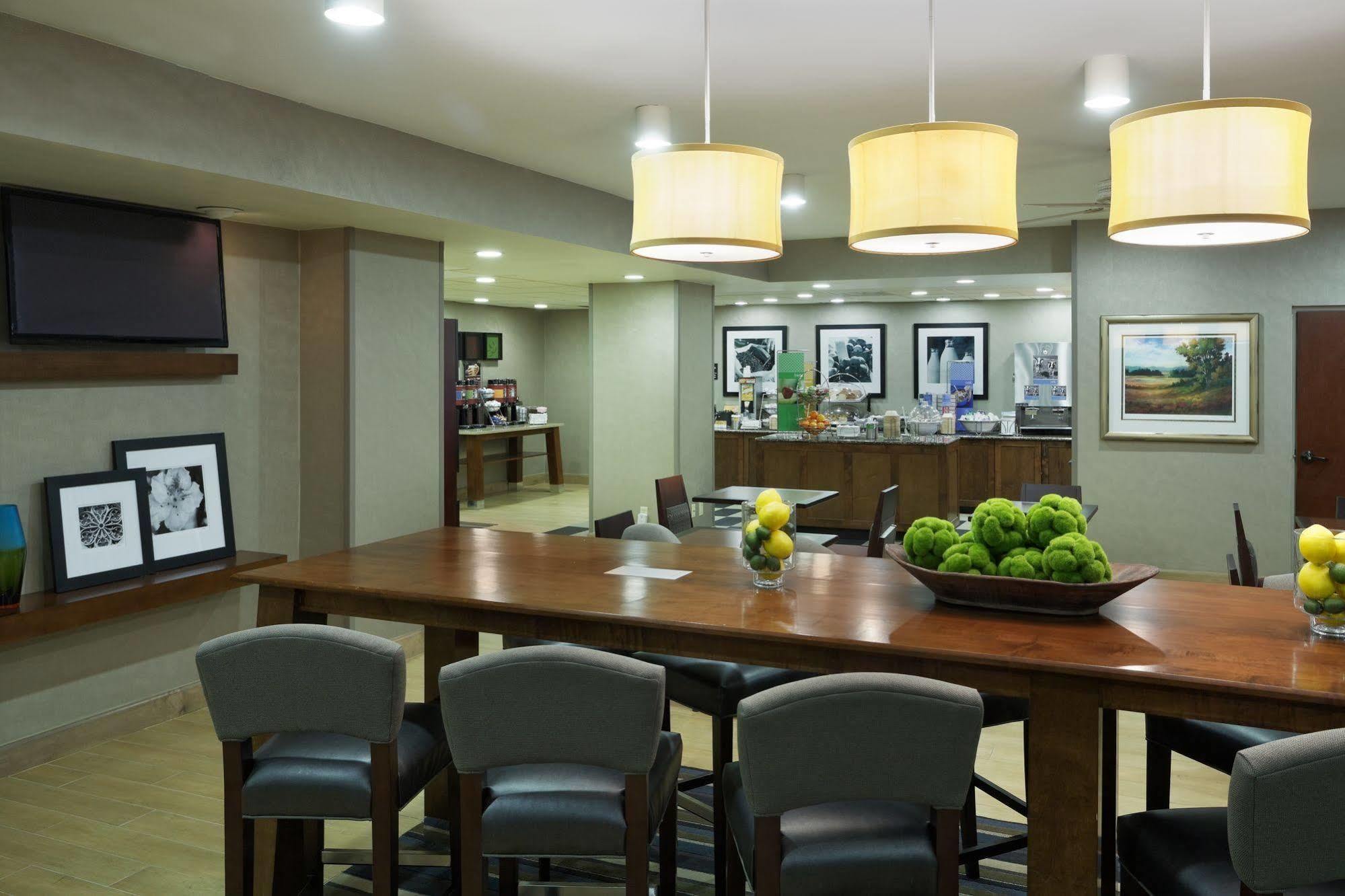 Hampton Inn Raleigh Cary Ngoại thất bức ảnh
