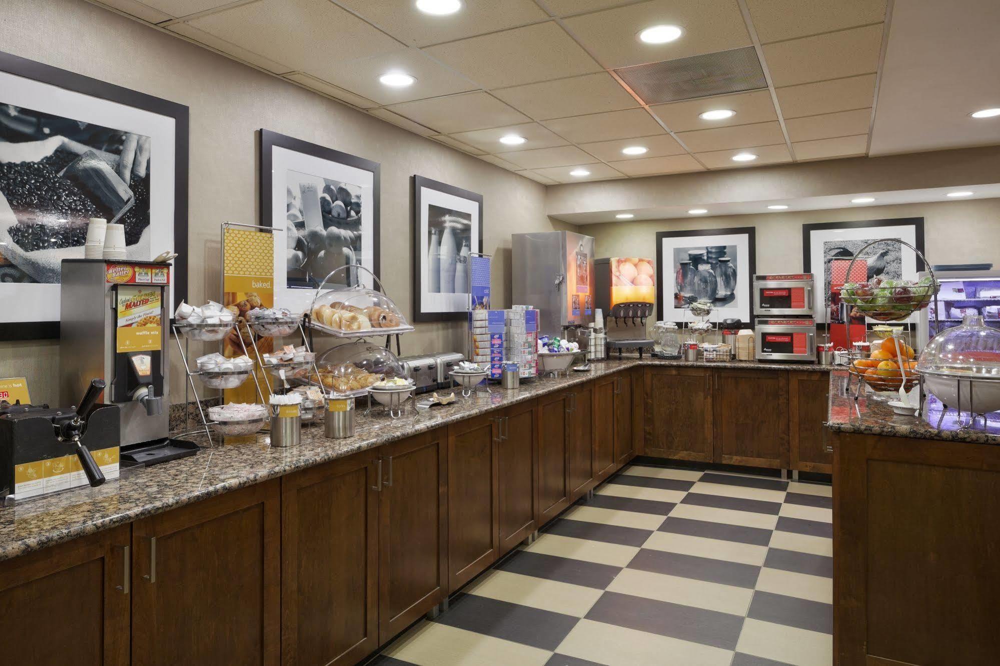 Hampton Inn Raleigh Cary Ngoại thất bức ảnh