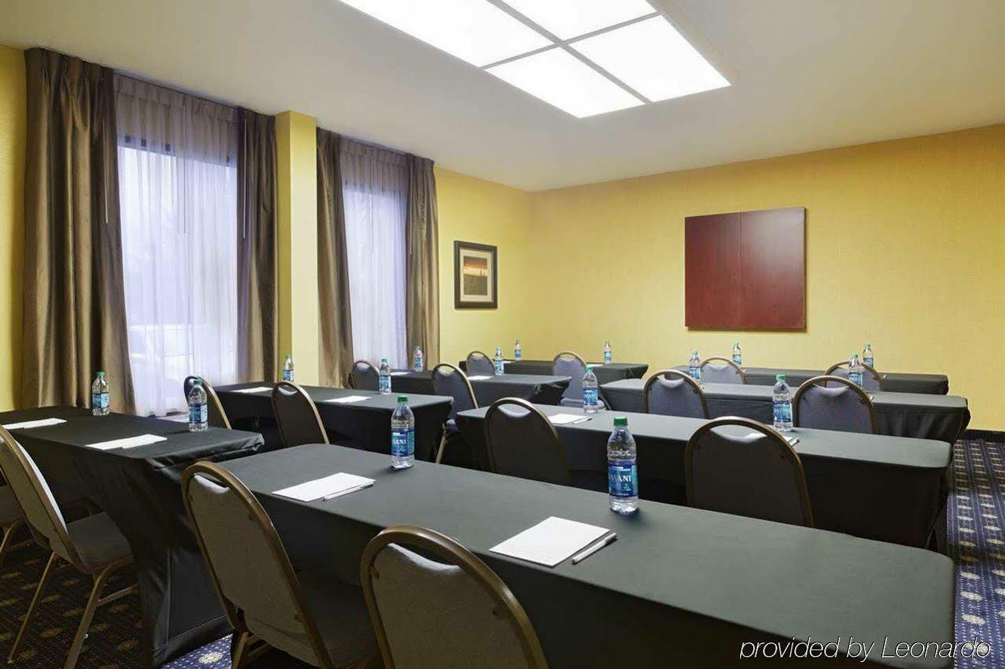 Hampton Inn Raleigh Cary Ngoại thất bức ảnh
